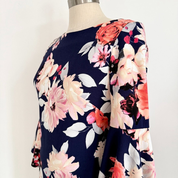 Eliza J Navy Blue Floral Bell Sleeve Mini Dress Size 2 Fit & Flare Party - Picture 2 of 15